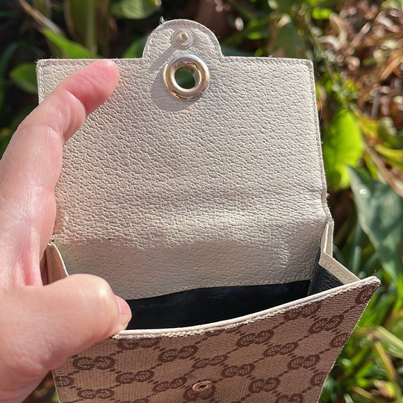 Authentic Vintage Gucci Wallet - Picture 6 of 17